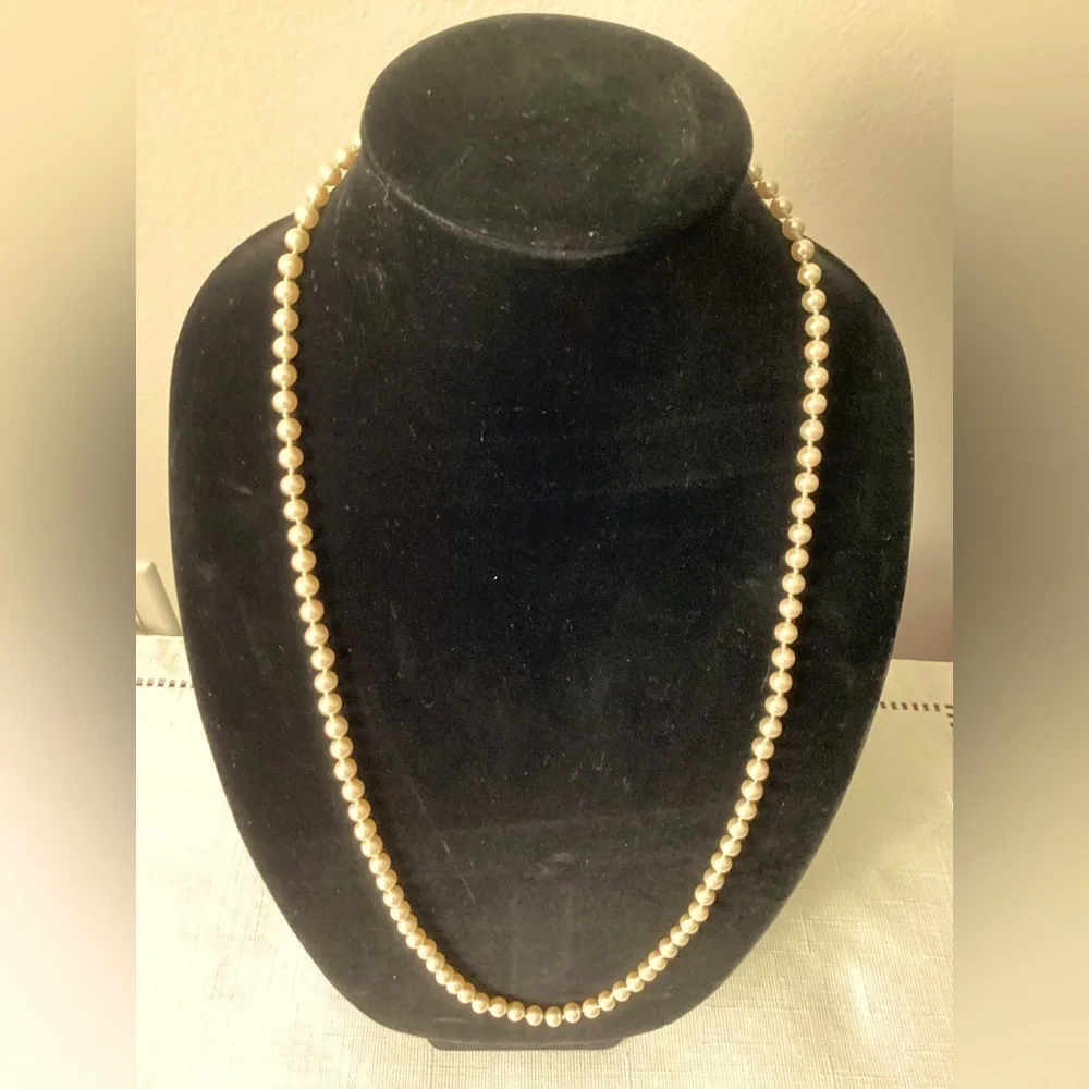 Marvella Vintage Simulated Pearl Necklace
